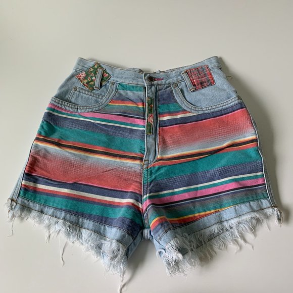 Pants - Vintage 90s Tribal Patterned Mom Shorts